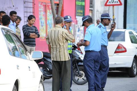 އަޅުގަނޑުމެންގެ މުޖުތަމަޢަށް ނަޒަރެއް...