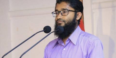 ވައިރަހުން ސަލާމަތްވީ ކަމަށް އިއުލާން ނުކުރަނީސް، މައިދާން ދޫކޮށްލީމާ ނިކަމެތި ކަމެއް ލިބިދާނެ!