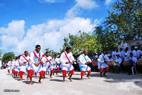 ސިޔާސީން ޖައްސަވާހާ ބެރަކަށް ނަށާނީ މޮޔައިންނެވެ!