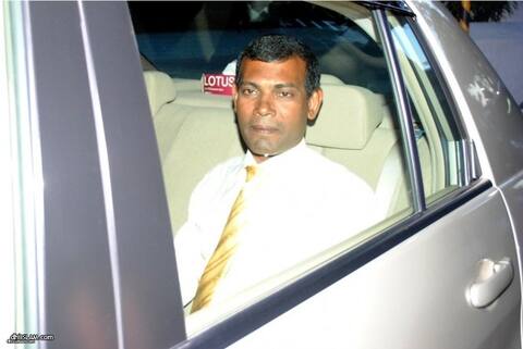 ޓެރަރިޒަމްގެ މައްސަލައިގައި ކުރީގެ ރައީސް ނަޝީދު 13 އަހަރަށް ޖަލަށް ލައިފި