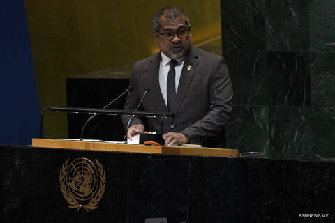 ފަލަސްޠީނުގައި ހިންގަމުންދާ ޤަތުލްޢާންމަށް ވާގިވެރިވަނީ އިންސާނީ ޙައްގުތަކަށް ވަކާލާތުކުރާ ޤައުމުތަކުން: ޚާރިޖީ ވަޒީރު