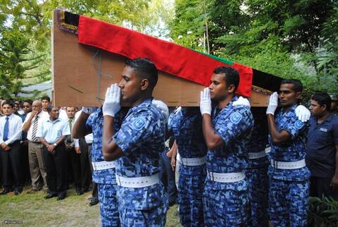 އާދަމް ހަލީމްގެ ޖަނާޒާ