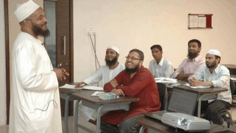 ކްލިކް ކޮލެޖާއި ޖަމިއްޔަތުއް ސަލަފް އާއި ގުޅިގެން ޑރ ބިލާލްގެ ވަރަށް ހާއްސަ ދަރުސްއެއް މިރޭ ބާއްވަނީ