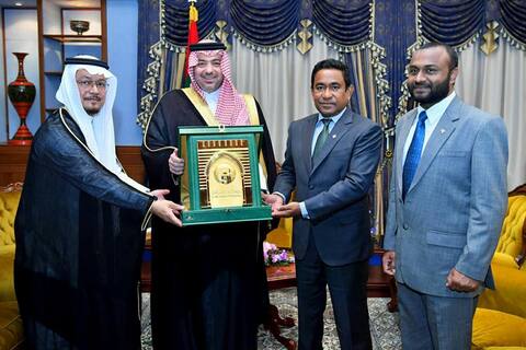 މަދީނާ އިސްލާމިކް ޔުނިވަރސިޓީގެ ރެކްޓަރ ރައީސްއާއި ބައްދަލުކުރައްވައިފި