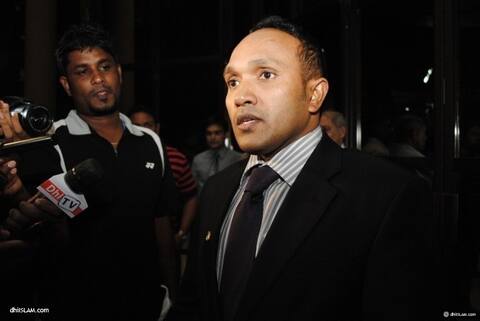 "ސޯޝަލް މީޑިއާތަކުގައި އިންޒާރު ދެމުންދާތީ ކަންބޮޑުވޭ" ހޯމް މިނިސްޓަރު