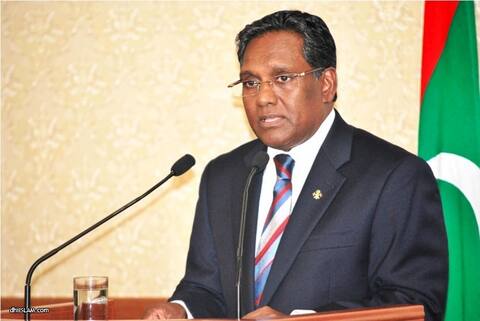 ފޮޓޯއިން: ކޯނީގެ ރިޕޯޓް އާއްމުކުރުން