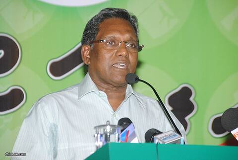 ސިޔާސީ ޕާޓީތަކުގައި ވަކި އަދަދަކަށް މީހުން ހިމެނުމަށް ނިންމުމަކީ މިނިވަންކަމަށް އެޅޭ ހުރަހެއް: ރައީސް ވަހީދު