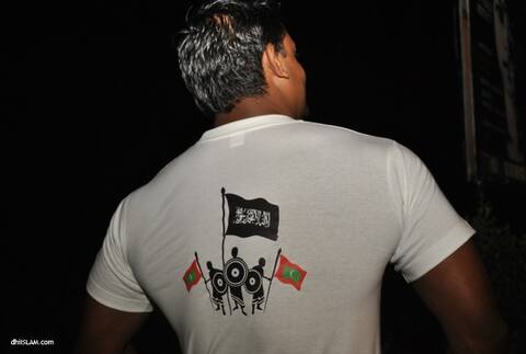 ފޮޓޯއިން؛ އެކި ގޮތްގޮތުން 23ޑިސެމްބަރ ޕްރޮމޯޓްކުރުުމުގައި