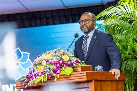 ޒަކާތުގެ ނިޒާމު ހަރުދަނާކުރުމަށް ކުރާ މަސައްކަތުގެ ތެރެއިން ފަޤީރުންނާއި މިސްކީނުންނަށް އިތުރަށް އެހީ ފޯރުކޮށްދިނުމަށް ވިސްނުން ގެންގުޅެން: ވަޒީރު ޝަހީމް