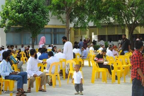 ޖަމްޢިއްޔަތުއްސަލަފާއި ޒުވާން ކުދިންކޮޅެއް ގުޅިގެން ފިޠުރު ޢީދު ފާހަގަކުރަނީ