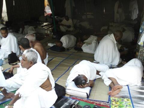ވީޑީއޯ: ދިވެހި ޙައްޖުވެރިން އަރަފާތު ބިމުގައި - 1432 ޙ