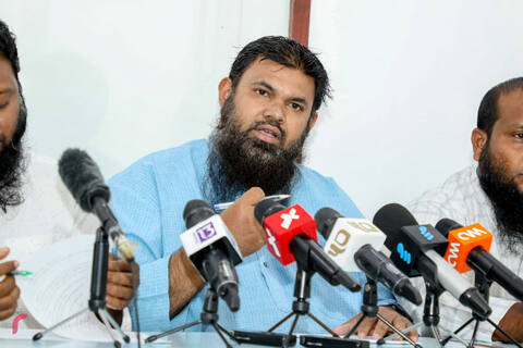މީސްތަކުންގެ ފިކުރާއި ކުޅެލުމަށްޓަކައި މިޒަމާނުގެ ވަސީލަތްތަކުގެ ބޭނުން އެންމެ ރަނގަޅު ގޮތުގައި ހިފަމުންދޭ: ޝެއިޚް ފިކުރީ