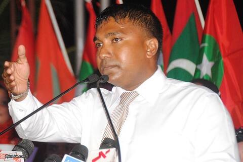 ގިނަބައަކު ތިބީ ޕާޓީ ރޫހުގައި ވޯޓުލުމަށް ނޫން: އިލްހާމް