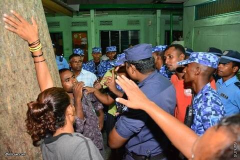 މަލީޝާގެ ވެރިޔާ ދިރިއުޅޭ ގެއަށް ބަޔަކުވަދެ، ނުރުހުންފާޅުކޮށްފި