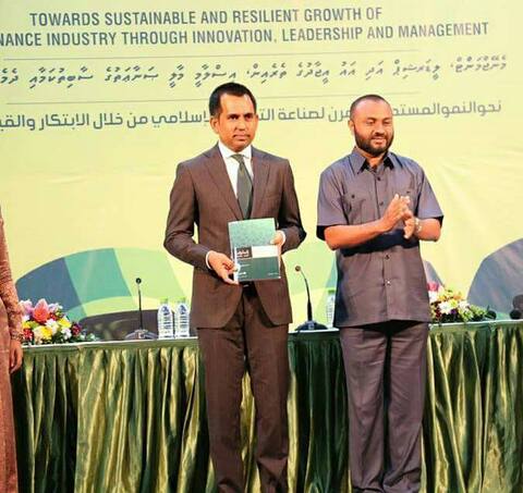 އައިޔޫއެމްއިން "އަލް މަންހަޖް" މަޖައްލާ އަލުން ނެރެން ފަށައިފި