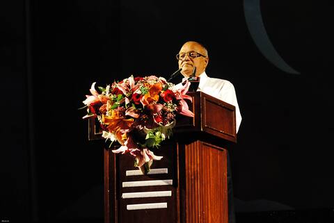 ދެން އިންތިޚާބުވާ ރައީސަކު ކޮމަންވެލްތުން ރާއްޖެ ވަކިކުރަން ޖެހޭ: މައުމޫން