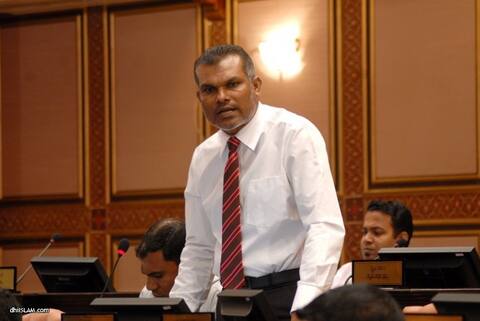 ވީޑިއޯ: ޤިޞާޞްގެ ޙުކުމާއި ދެކޮޅަށް ވާހަކަދައްކައިފި ކޮންމެ މީހަކު ތަޢުބާވާން ޖެހޭނެ: ނާޒިމް