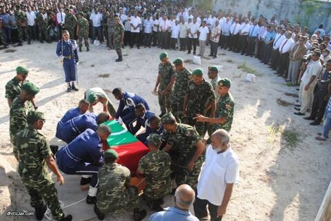 ފޮޓޯއިން: ޑރ. އަފްރާޝީމް އަލީ ރަސްމީ އިއްޒަތުގައި ފަސްދާނުލުން