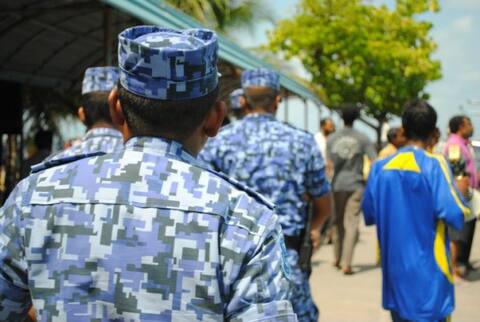 ބޮޑު މުޒާހަރާގައި ވަކި ފަރާތަކަށް ނުޖެހި , ފުލުހުންގެ ވާޖިބު އަދާކުރުމަށް ޕޮލިސް އިންޓެގްރިޓީ ކޮމިޝަނުން ފުލުހުންނަށް އިލްތިމާސްކޮށްފި