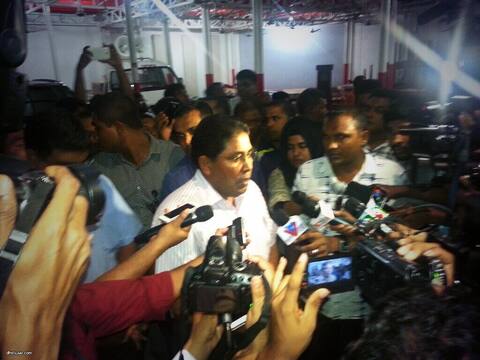 ޖޭޕީއަށް ވަރަށް އަވަހަށް މަޖިލިސް މެންބަރުން ތަކެއް ސޮއިކުރަނީ