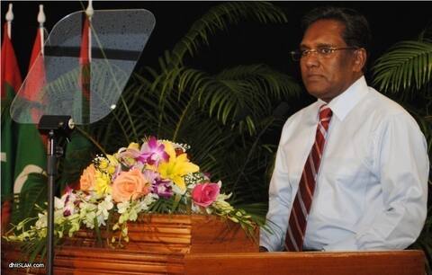 މިސްކިތު ފަންޑަށް ރައީސް ފައިސާގެ އެހީއެއް ވެދެއްވައިފި