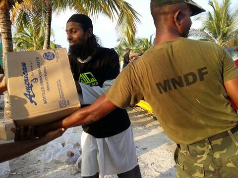 ސަލަފް ޖަމިއްޔާއިން ފެންއުފުލުމުގައި އެމްއެންޑީއެފް އާއި ރެޑް ކްރެސެންޓަށް އެހީތެރިކަން ފޯރުކޮށްދީފި