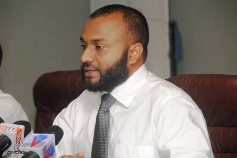 ދަރުމަވަންތަ މިސްކިތުގައި ހުކުރު ކުރަމުންދަނީ ހުއްދަ ނެތް އިމާމުން: ޝަހީމް
