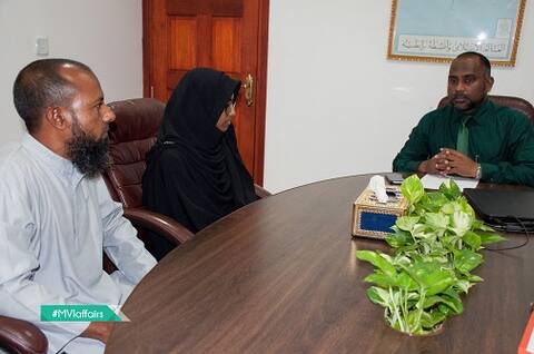 ދުބާއީ ޤުުރުއާން މުބާރާތުގައި ރާއްޖެ ތަމްސީލުކުރާ ރިފްދާ އާއި މިނިސްޓަރ ބައްދަލު ކުރައްވައިފި