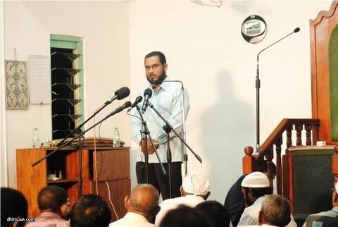 ޝައިހް އިލްޔާސް ގާނޫނުލް އުގޫބާތު ކޮމެޓީއަށް ހާޒިރުކުރަނީ