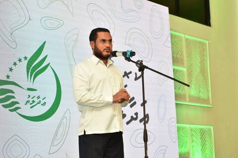 ޝައިޚް އިލްޔާސްގެ ދަރުހެއް ހުކުރު ދުވަހުގެރޭ