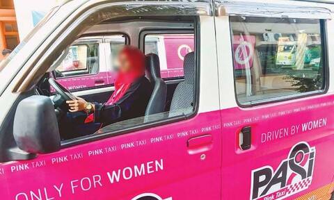 އަންހެން ކަނބަލުންނަށް ހާއްސަ ފިޔާތޮށި ޓެކްސީ - މީތި މާ ސަޅި