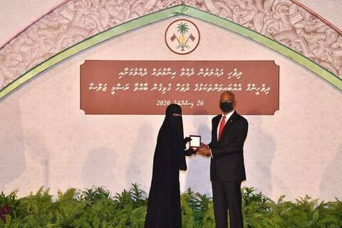 އެއްވަނަ ދަރަޖައިގައި ފާސްވި ޙާފިޡުންނަށް މެޑަލް ދެއްވައިފި