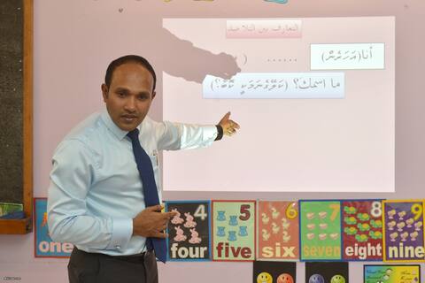 ޢަރަބިބަސް އެނގުނީމާ، އެ ބަސް އެނގޭ ދަރިވަރުންގެ އަޚްލާޤު ތަފާތުވެގެންދާނެ: ނައިބް ރައީސް