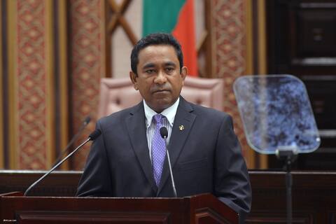 މާޒީގައި ކޮންމެ ޢުދުވާނެއްވެސް ކުރިމަތިވީ ދިވެހިންގެ ތެރެއިން ބަޔަކު ޚާއިނުވުމުން : ރައީސް