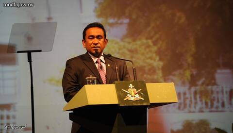 ރައީސް ޔާމީން ފުލުހުންނާއި ސިފައިންގެ މައި އިދާރާ ތަކަށް ކުއްލި ޒިޔާރަތެއް ކުރައްވައިފި