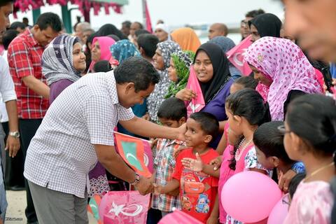 ބަނދަރު މަޝްރޫޢު ފެއްޓެވުމަށް ރައީސް ޔާމީން ދަނގެއްޗަށް