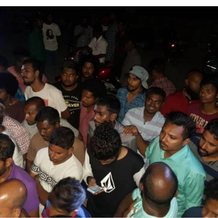 އަލިފުށި ރައްޔިތުން މިރޭވެސް ކަނުއަނދިރީގައި, ކަރަންޓު ލިބޭނެކަމުގެ އުއްމީދެއް ނެތް