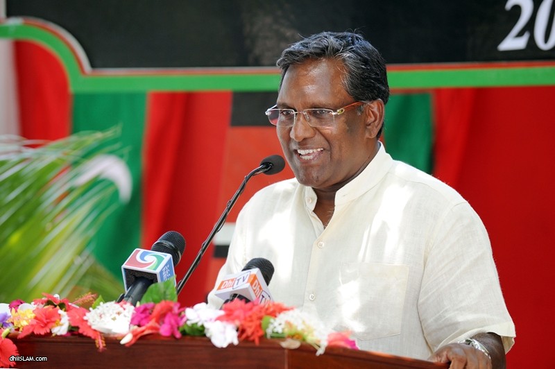 ވަކި ފިކުރަކަށް ތާއީދުކުރާތީ ރަށަކަށް އަންނަންޖެހޭ ތަރައްޤީގެ މަޝްރޫޢުތައް ހިފެހެއްޓުމަކީ ކޮށްގެންވާނެ ކަމެއް ނޫން: ރައީސް ވަޙީދު