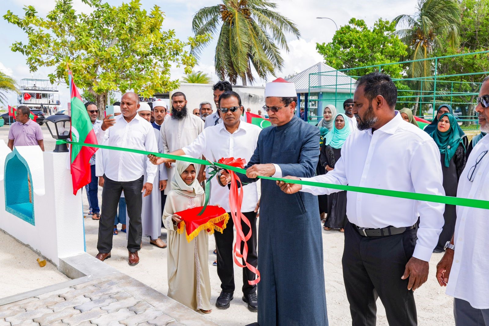 މަރަދޫގައި އިމާރާތްކުރި "މަސްޖިދުއްރައްޔާން" ހުޅުވައިފި