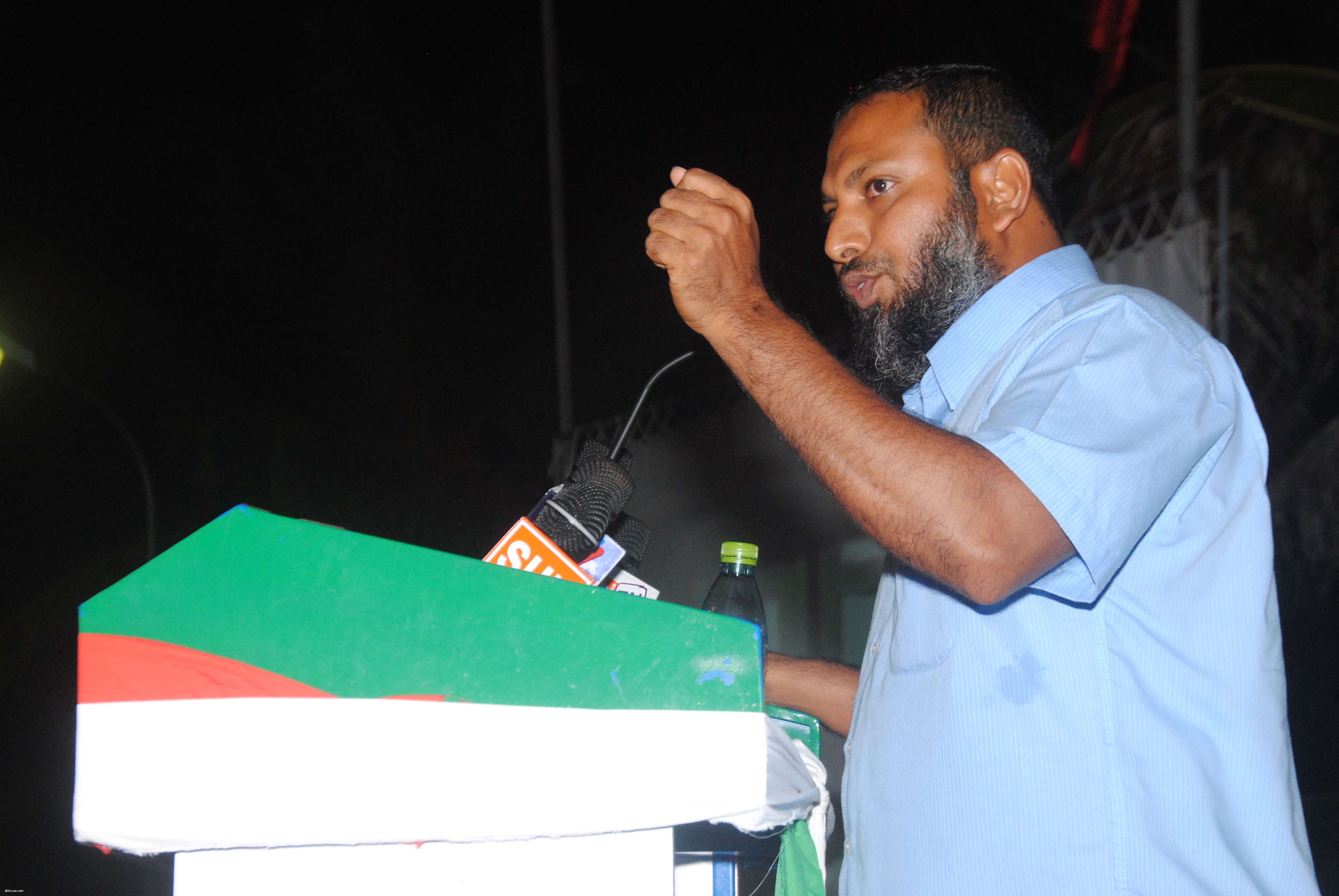 މޭ މަހުގެ 3 ގައި 'އިންސާފުގެ ހުކުރެއް' ގެންނާނެ ކަމަށް ގައުމީ ހަރަކާތުން އިއުލާނުކޮށްފި