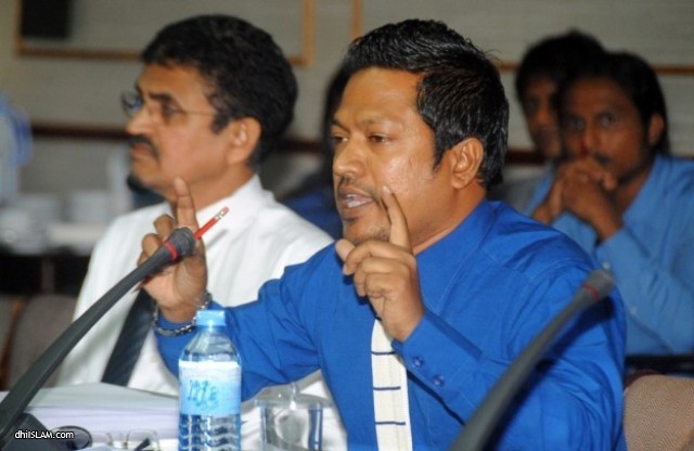 ކޯޓުގެ ހުރުމަތް ކަނޑާލި ކަމުގެ ދައުވާ އިންތިގެ މައްޗަށް ކުރަނީ