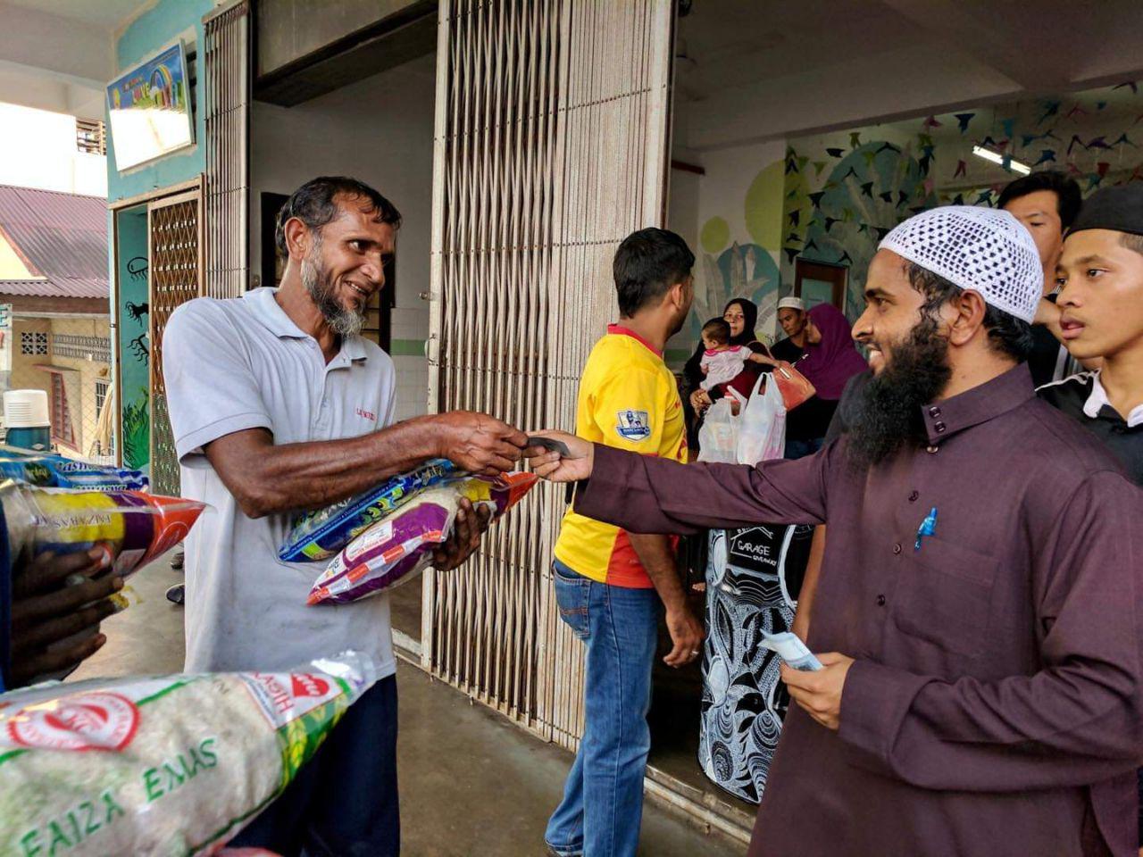 ރޮހިންގްޔާ މުސްލިމުންނަށް އެހީވުމުގެ ހަރަކާތެއް ލައިޓް އަޕޮން ލައިޓުން ފަށައިފި
