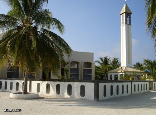 އައްޑޫ ސިޓީ ހުޅުދޫ މިސްކިތެއްގެ މައިކް ނަގާނެ ކަމަށް އިންޒާރު ދީފި