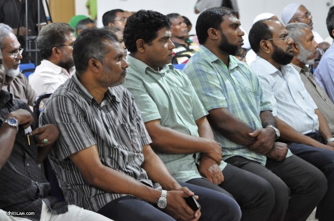 ބުހާރީގެ ދިވެހި ތަރުޖަމާ ދެވަނަ ބައި ނެރުން - ދިއިސްލާމް ފޮޓޯ: އަސްވާގު