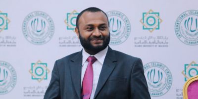 Ehen Maadhaa Thakah Muhimmu Kan Dhey Gothah Quran Ah Ves Muhimmu Kan Dheyn Vaane