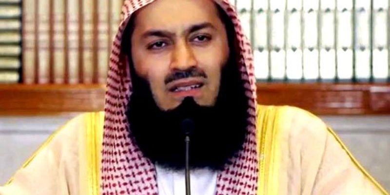 Museebaatheh Kurimathi Vejje Nama Hivvaru Gadha Koh Azum Varugadha Kurey: Mufthi Menk